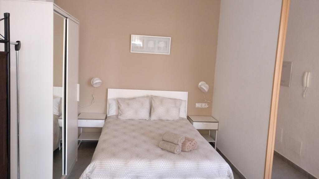 Angosta Del Carmen Apartment Малага Екстериор снимка