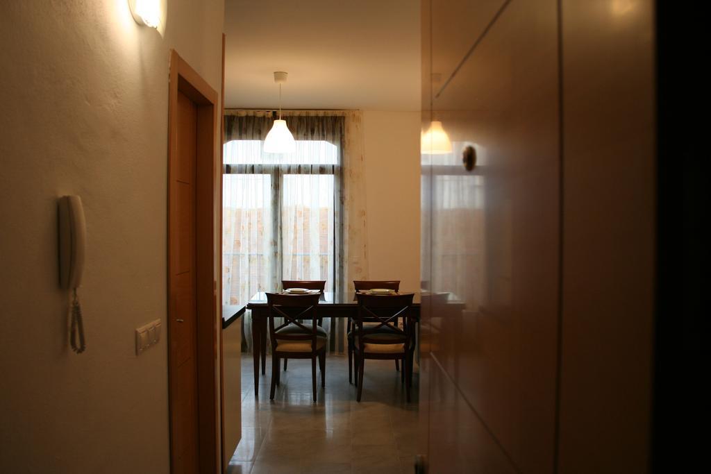 Angosta Del Carmen Apartment Малага Екстериор снимка