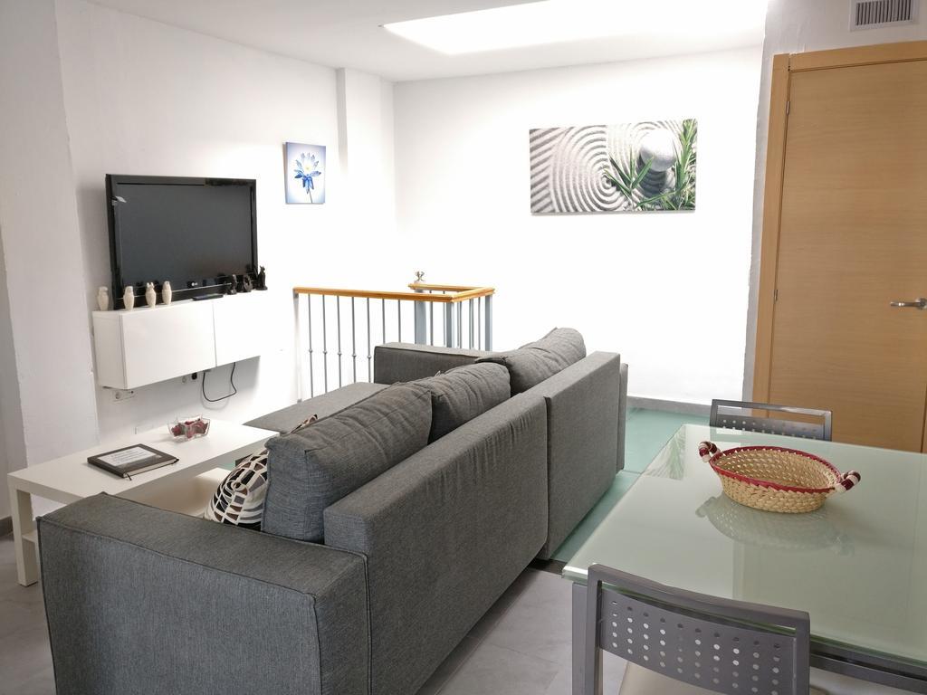 Angosta Del Carmen Apartment Малага Екстериор снимка