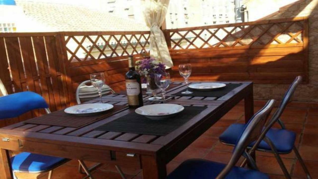 Angosta Del Carmen Apartment Малага Екстериор снимка