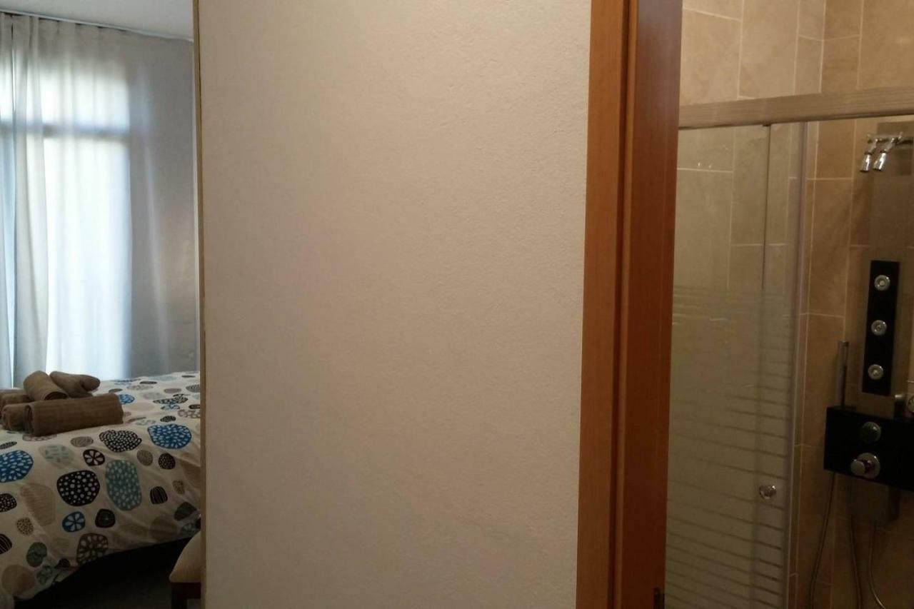 Angosta Del Carmen Apartment Малага Екстериор снимка